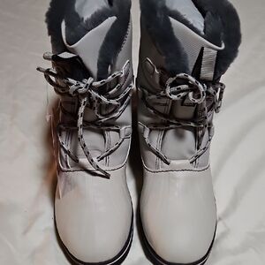 Women's Gray Winter Boots